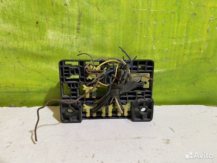 Блок предохранителей Hyundai Accent 9118825100