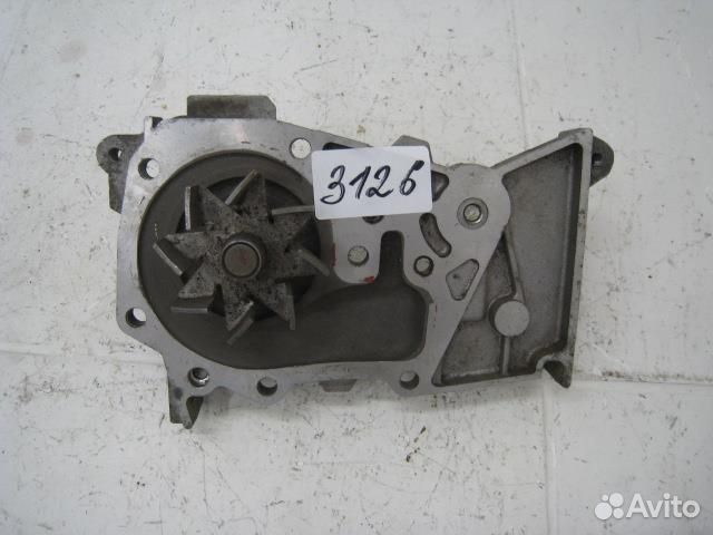 Насос водяной (помпа) Renault Sandero Stepway