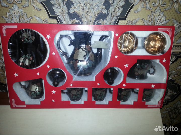 Новый кофейный сервиз на 6 персон (с позолотой)