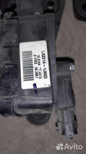 Hyundai solaris педаль газа