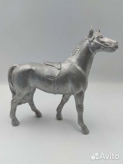 Редкая статуэтка 