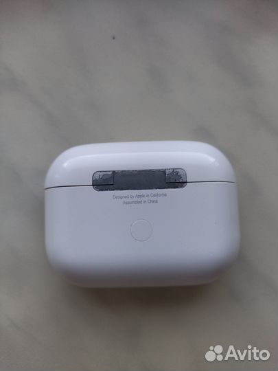 Оригинальный кейс airpods pro