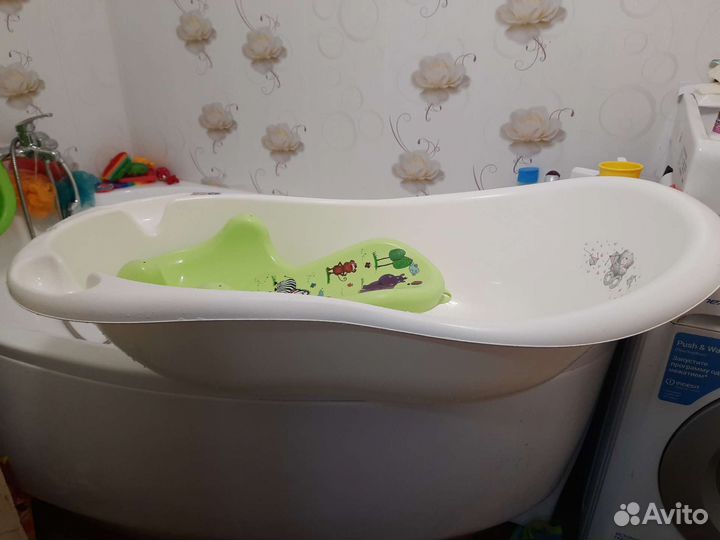 Ванночка для купания с горкой