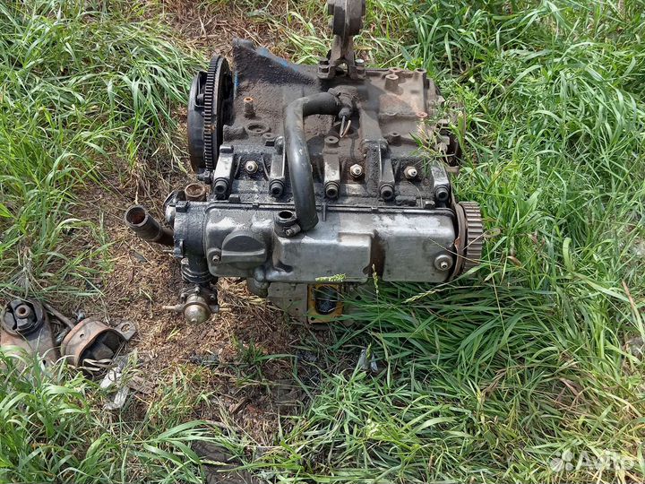 Двигатель на ваз 21099. 2000г