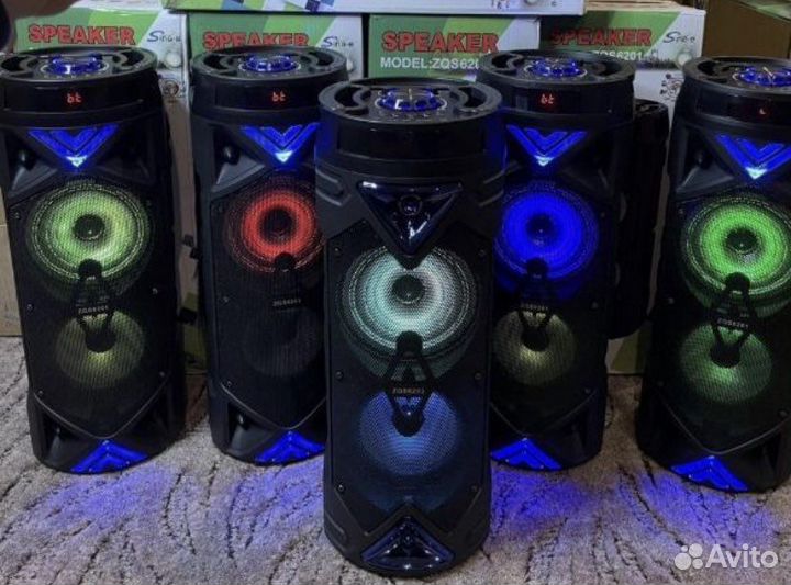 Колонка с микрофоном