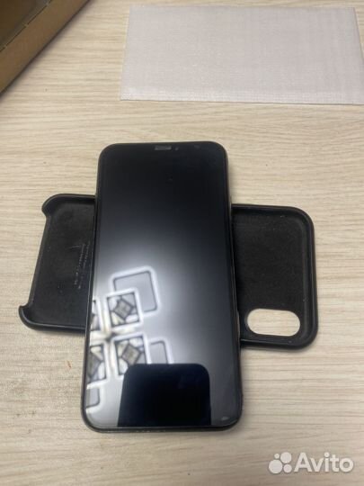 iPhone X, 256 ГБ