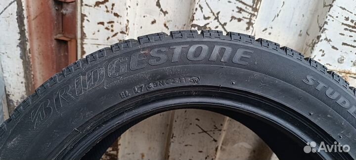Bridgestone Blizzak VRX 245/50 R18 100S
