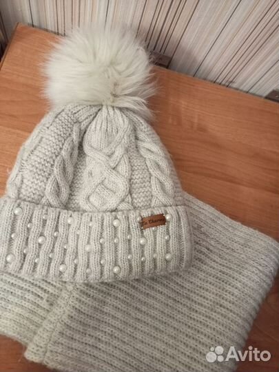 Продаю шапку для девочки