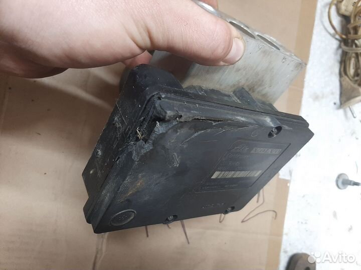 Блок abs volvo s60