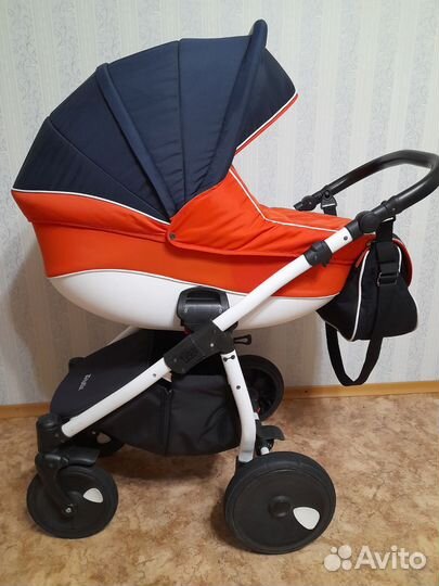 Коляска 3 в 1 Zippy tutis