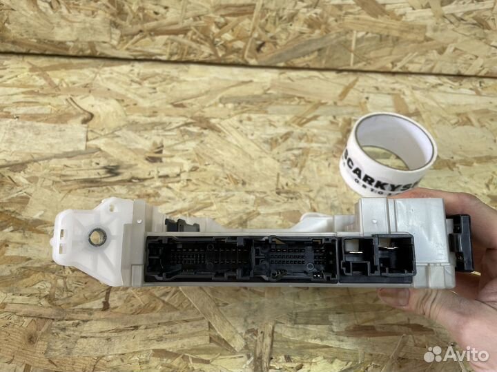 Блок предохранителей салонный Toyota Corolla 210