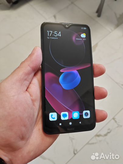 Xiaomi Redmi 8, 4/64 ГБ