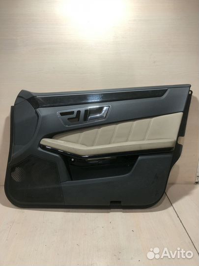 Обшивка двери передней левой Mercedes Benz W212