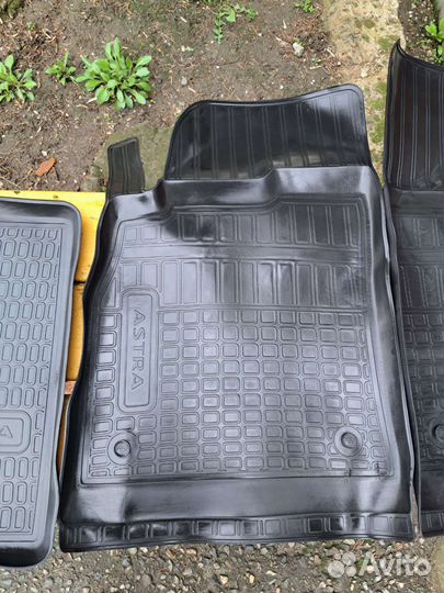 Коврики салона opel astra J 5D
