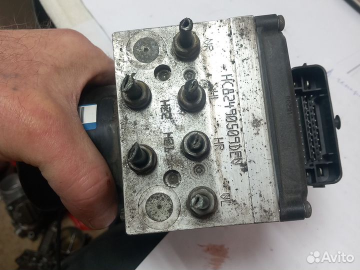 Блок ABS 3C0614109P