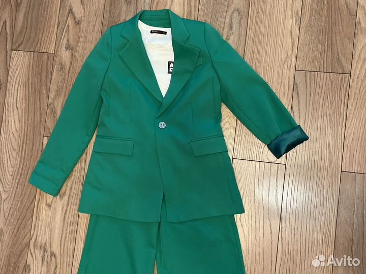 Костюм тройка для девочки рост 140