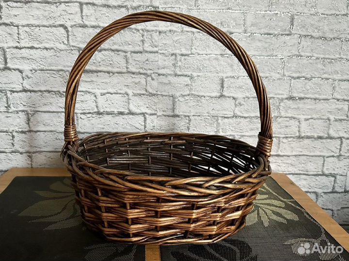 Корзина плетеная большая