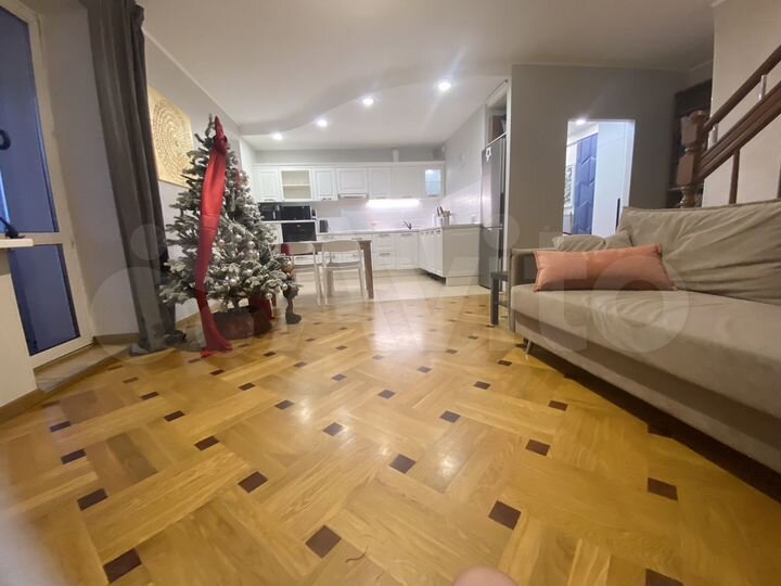 4-к. квартира, 115 м², 5/6 эт.