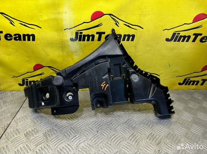 Крепление бампера заднее левое Volvo Xc60 UZ
