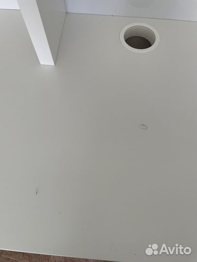 Письменный стол IKEA микке