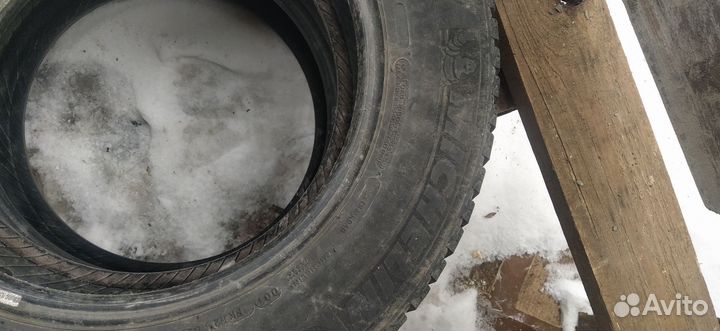 Michelin Agilis 101 235/65 R17