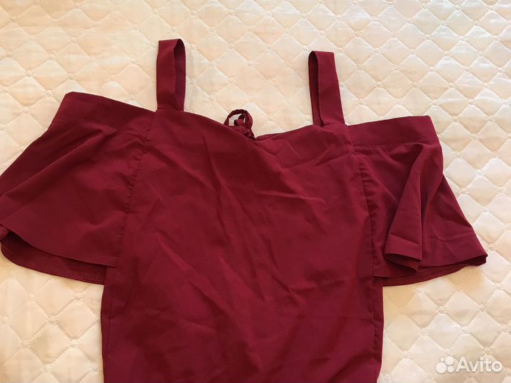 Комбинезон с открытыми плечами 42 размер