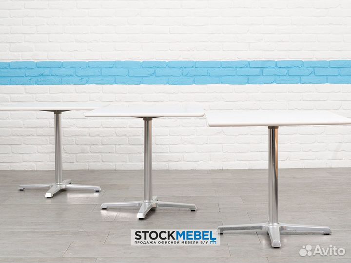 Стол обеденный квадратный