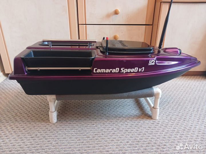 Прикормочный кораблик с gps и эхолотом