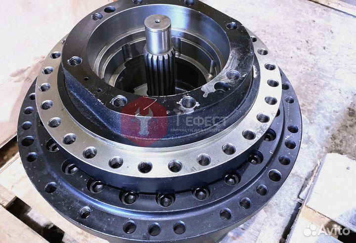 Бортовой редуктор Hyundai R220LC-9A 39Q6-42101