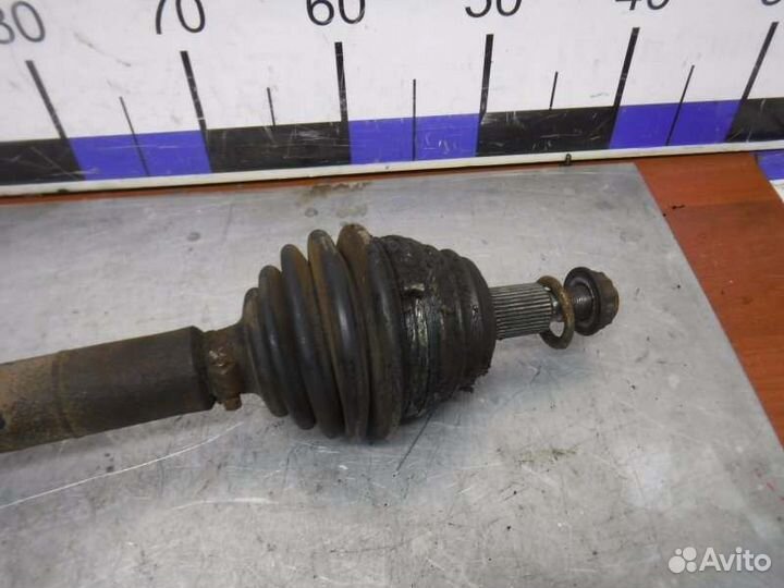 Привод передний правый Volkswagen Golf 4 AHF 1999