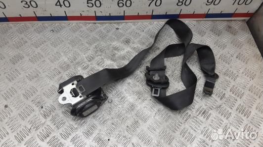 Ремень безопасности с пиропатроном сиденья передне