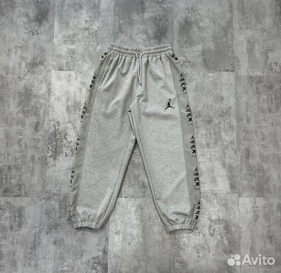 Спортивные штаны