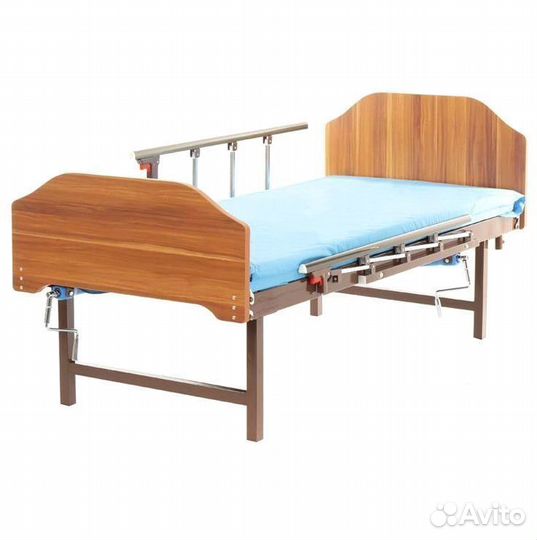 Медицинская кровать для ухода за больными
