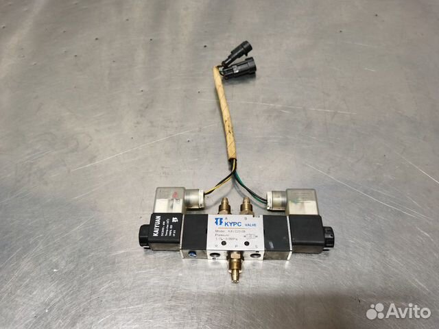 Клапан открывания двери электромагнитный higer