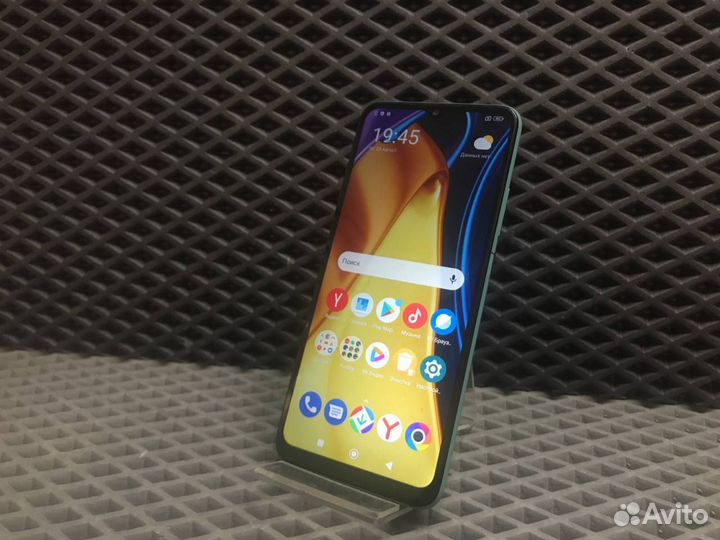 Xiaomi Poco C40, 3/32 ГБ