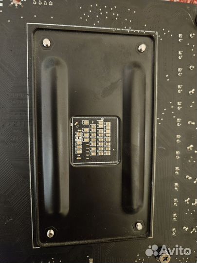 Материнская плата с процессором и памятью