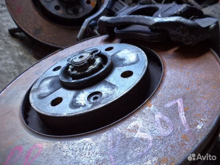 Ступица рычаг передний Peugeot Пежо 307 Citroen C4