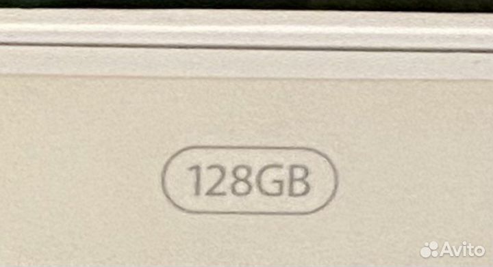 Коробки от iPhone 11, iPhone SE