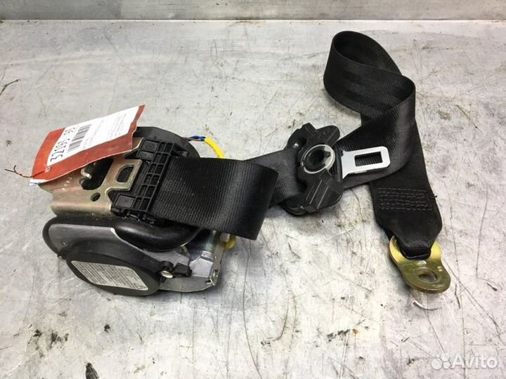 Ремень безопасности с пиропатроном Volkswagen