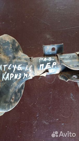 Амортизатор передний, левый. Митсубиси Каризма