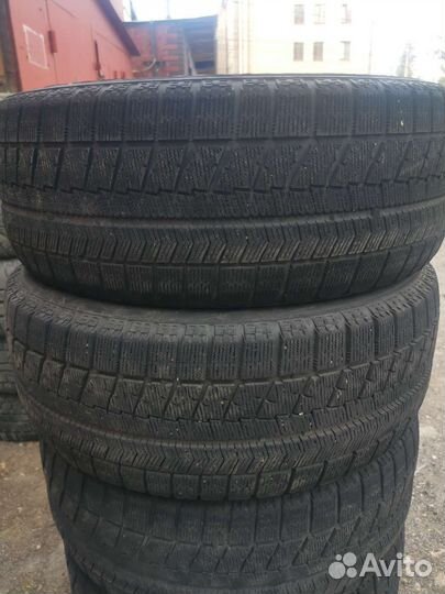 Bridgestone Blizzak DM-V2 205/55 R16