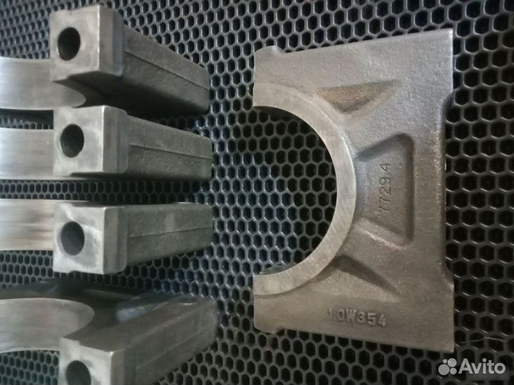 Бугель блока цилиндров Volvo