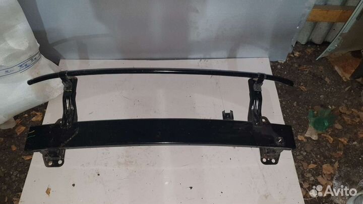 Усилитель бампера Hyundai Creta