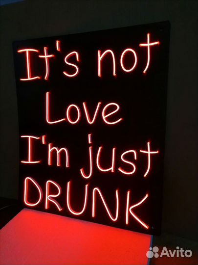 Неоновые вывески и надписи