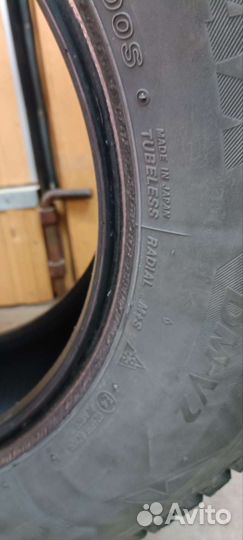 Bridgestone Blizzak DM-V2 215/70 R16