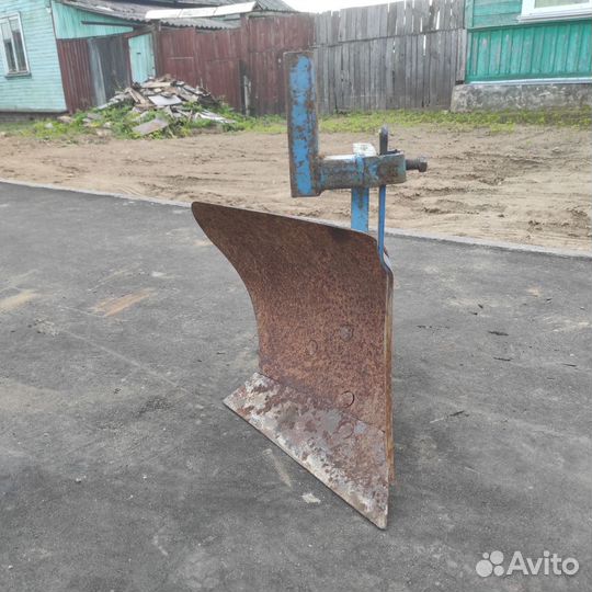 Плуг для мотоблока мтз