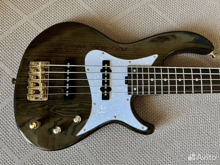 Пpодам баc-гитару Ariа Rro II rsв-42аr/5 sвk