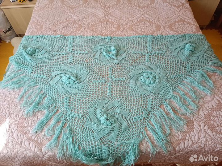 Шаль вязаная