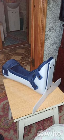 Шина, фиксирующая, ортез