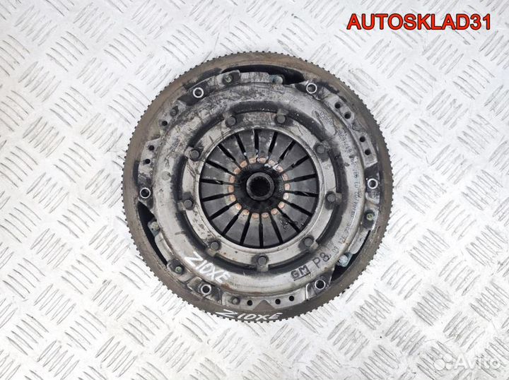 Маховик в сборе со сцеплением Opel Corsa C Z10XE